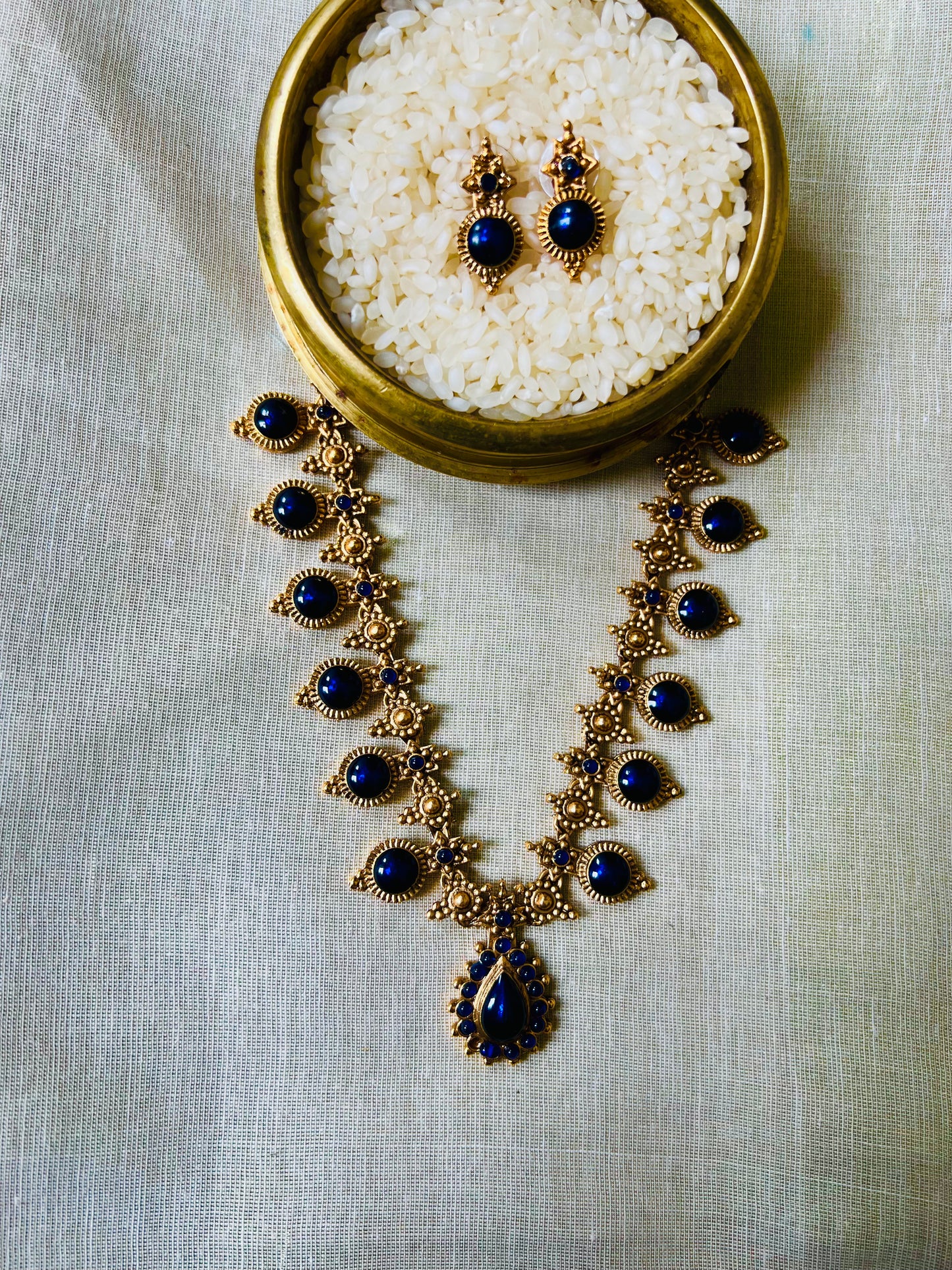 Traditional Vaalkannadi Palakka Set