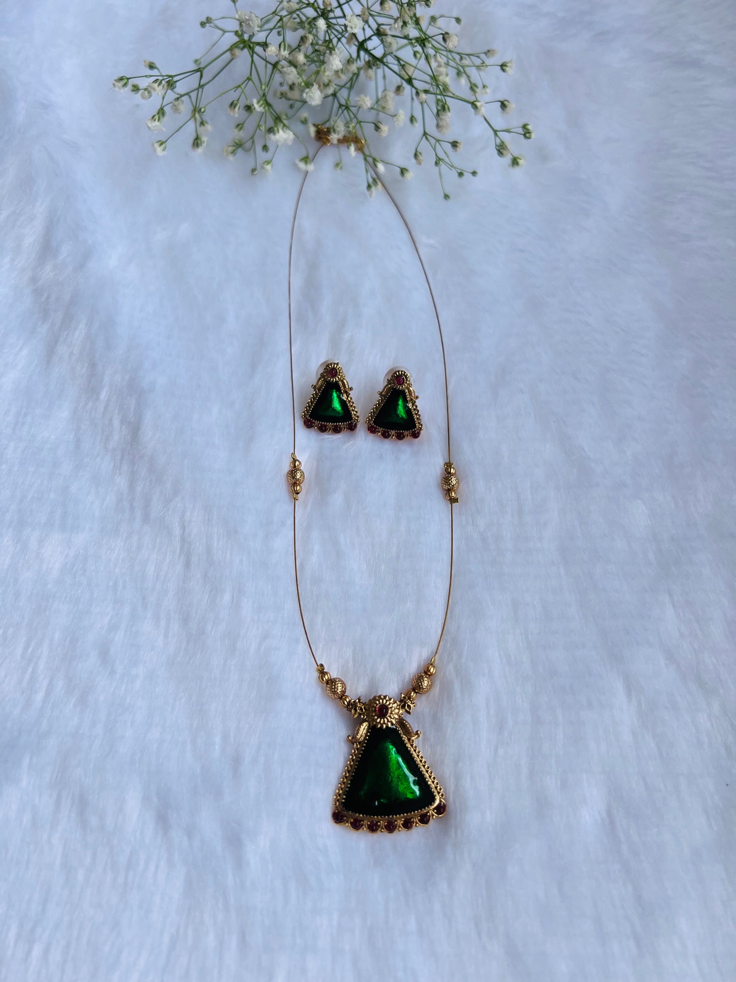Enamel Pendant Invisible Chain