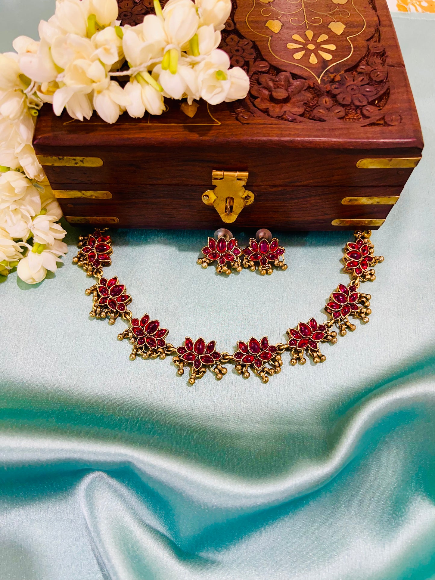 Kemp Stone Golden Lotus Necklace