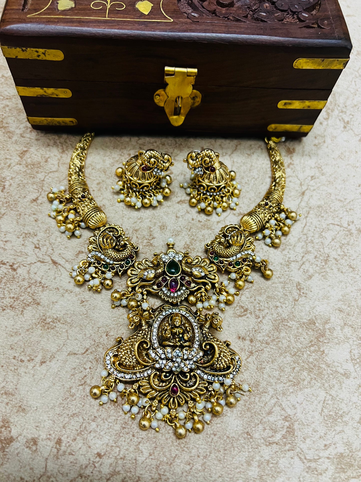 Kanchana Short Haaram