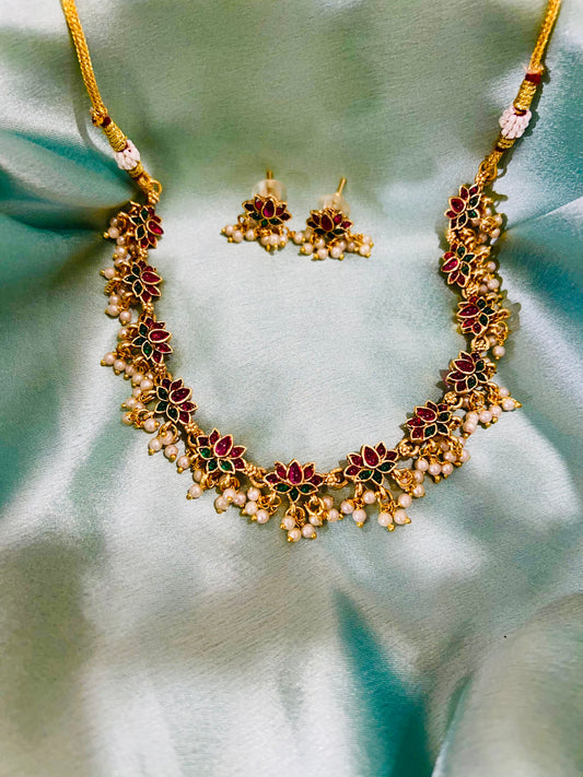 Multi Lotus Pearl Necklace Set