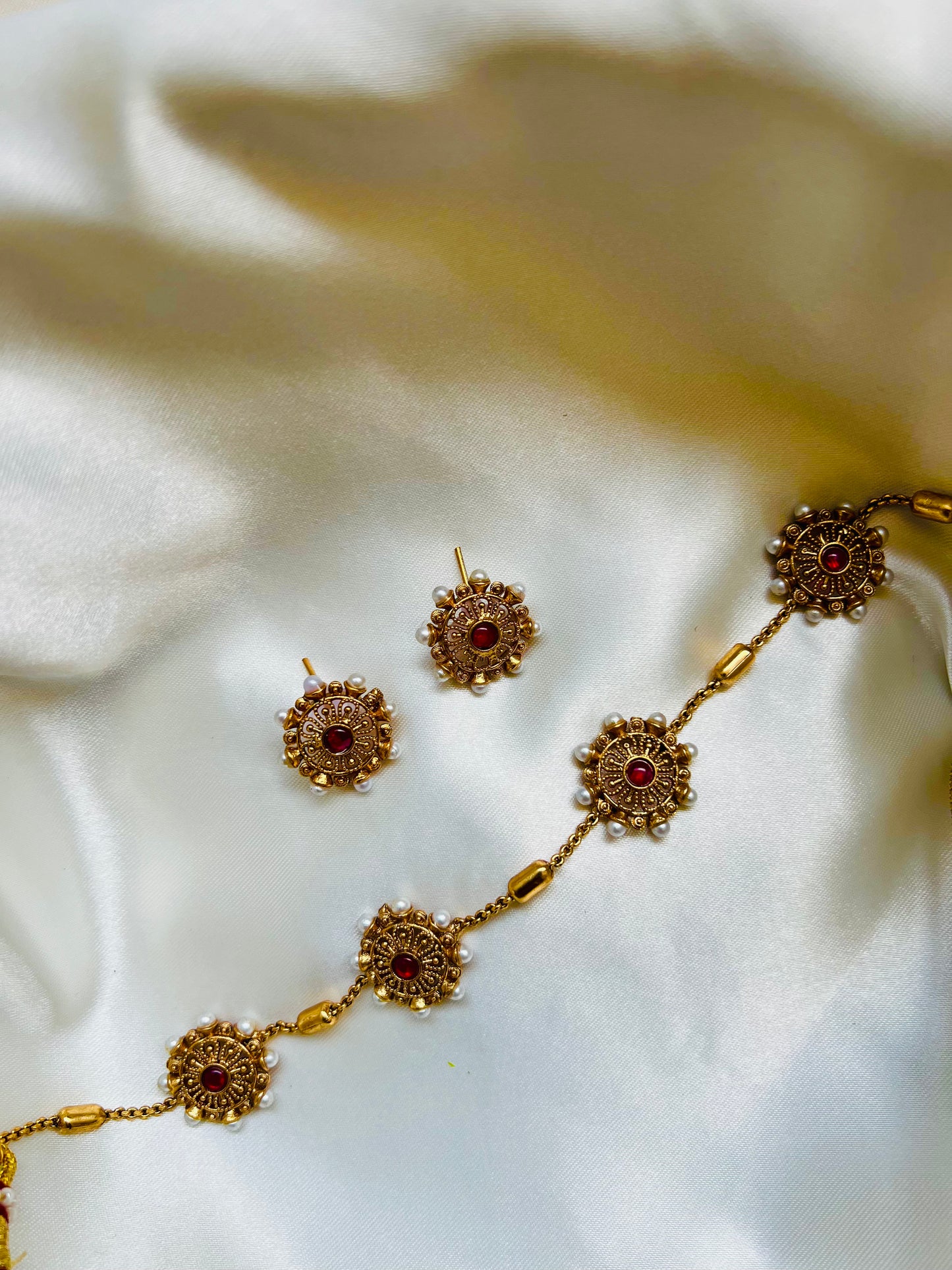 Rathna Chakra Choker Set