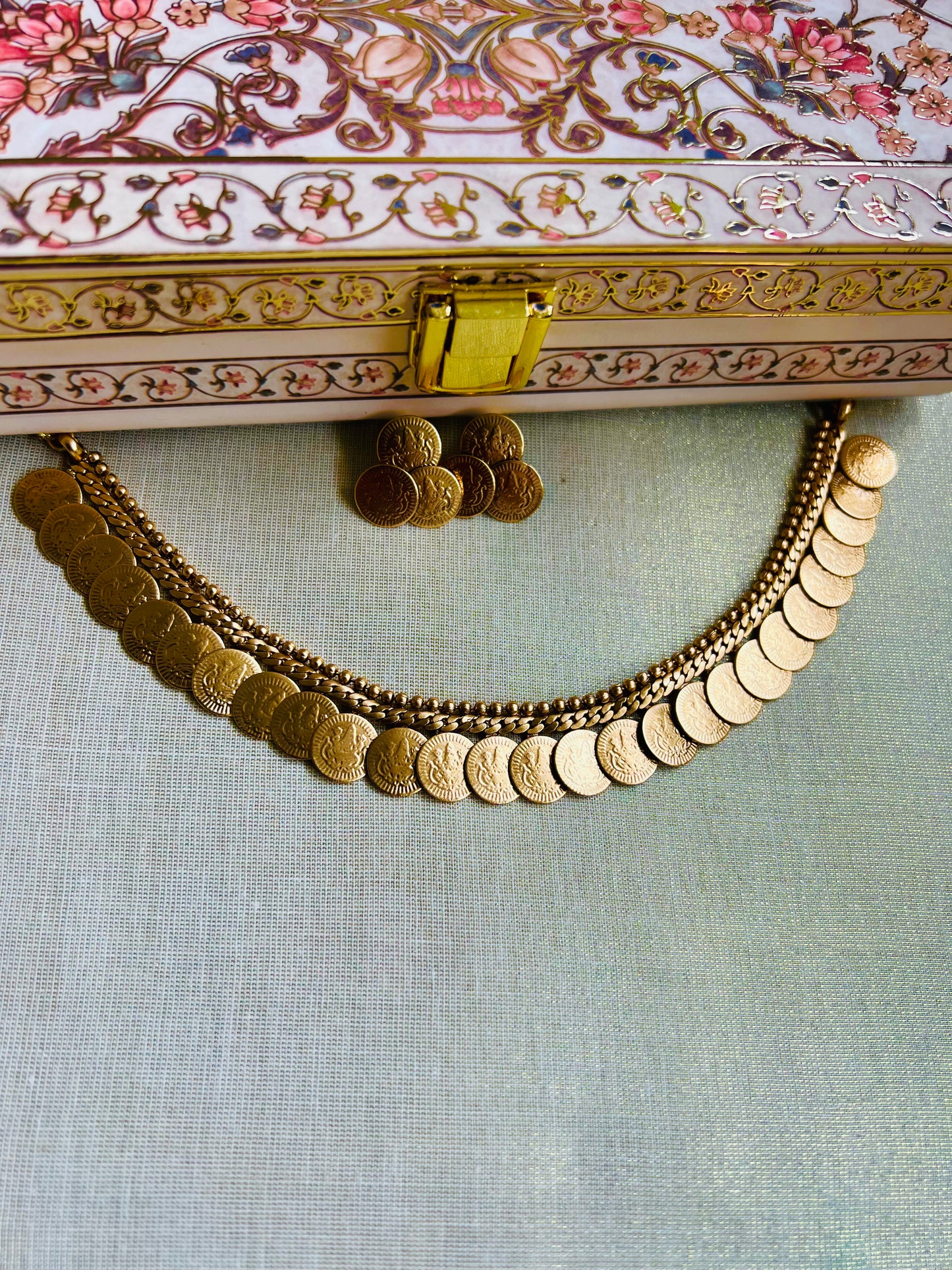 Traditional Kanaka Maala
